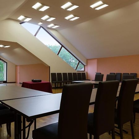 Hôtel du Béryl, Lons-le-Saunier Esterno foto