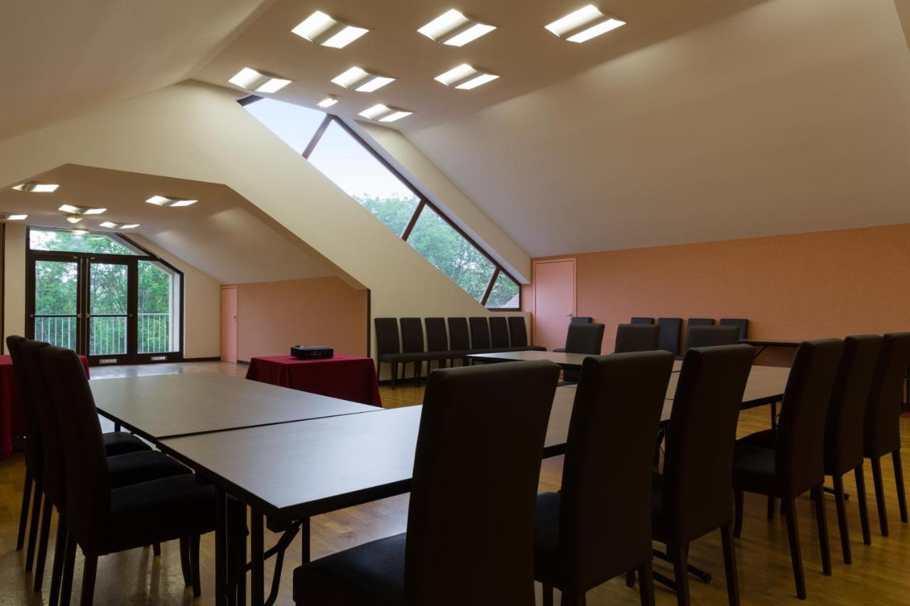 Hôtel du Béryl, Lons-le-Saunier Esterno foto